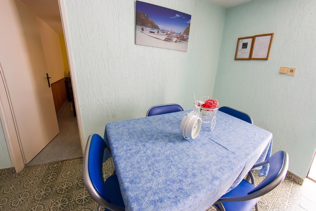 Apartments Stefanovski Paradiso Veli Lošinj Kamer foto